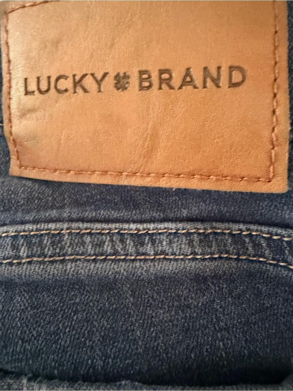 Ladies lucky brand 12S sweet midrise bootcut Jean